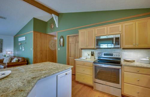 Waterfront Huntsville Home with Private Dock and Spa - Foto 12