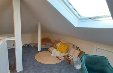 Modern Cosy Corner Flat 3 bed and loft sleep 7 people - Foto 22