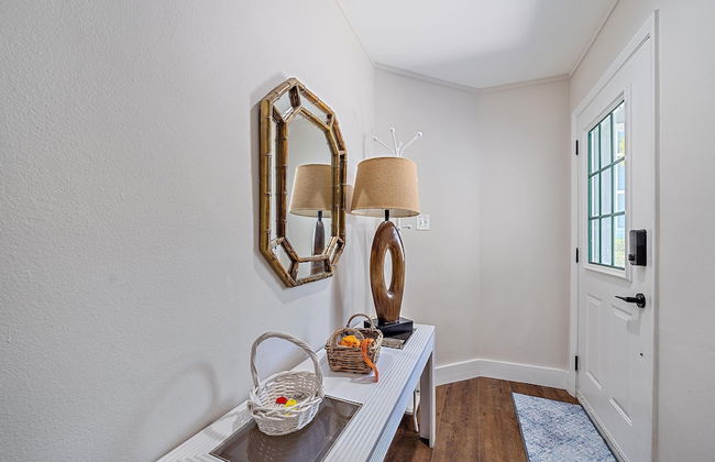 Sunshine Cottage At Cedars 2 Bedroom Condo by RedAwning - Foto 40