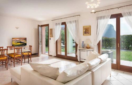 REGINA GARDESANA Luxury - Photo 24