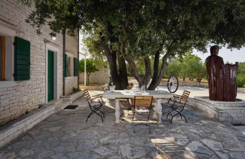 Villa Dubrava Peaceful Getaway in an Olive Grove with Heated Pool - Foto 29