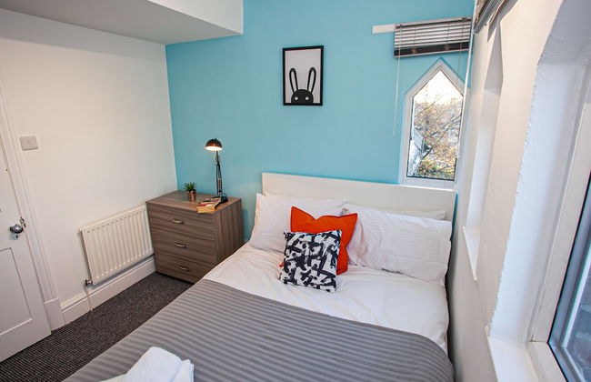 The Manchester Pad - Sleeps 12 - Foto 15