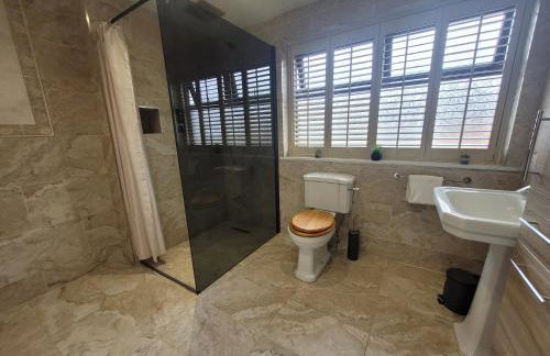 Luke Stays - Parsons Gardens - Foto 20