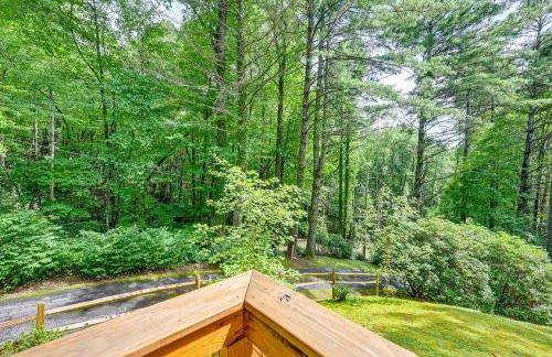 Fire Pit, Grill, and Views Cashiers Getaway! - Foto 23