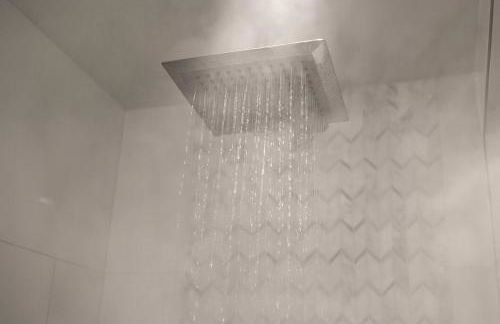 vegas saltwater, a luxury pool villa with 5BR, Spa, wet deck on a half acre lot - Foto 38