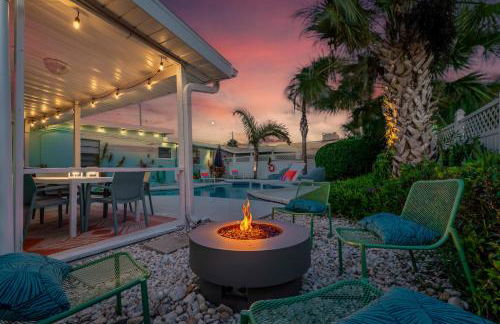 Walk to Beach, Heated Pool, Dog-Friendly, Firepit - Foto 12