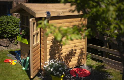 The Apple Store - Photo 30