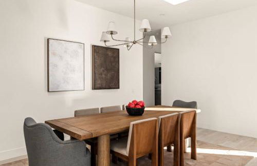 Desert Oasis: Pool, Spa, Golf Sim + EV Charger - Foto 52