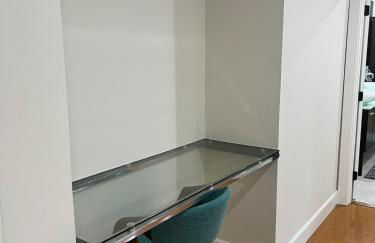 Stunning, Quiet Vista Retreat Minutes from Beach - Foto 9