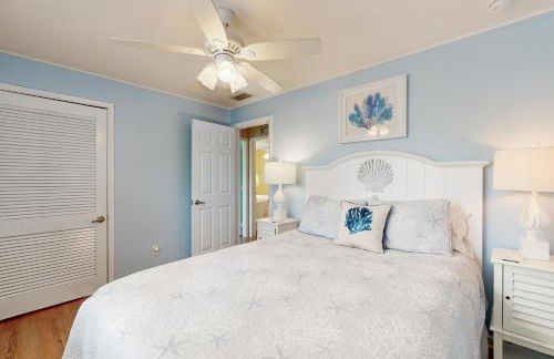 Breezy Bungalow - Photo 11