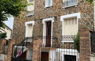 Appartement entièrement rénové proche de Paris - Foto 1