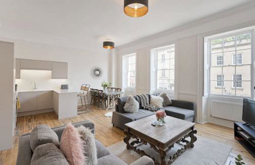 Large Luxury City Centre Flat with Balcony - Foto 1