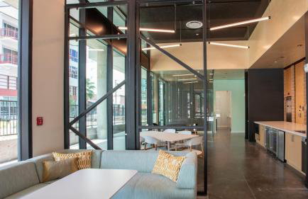 Landing Beautiful 2BD Gym Courtyard - Foto 19