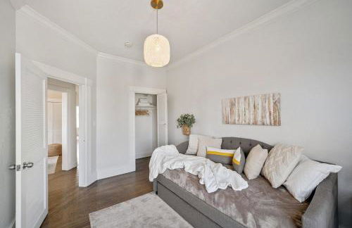 Beautiful Top Floor Getaway in Beach Town - Foto 20