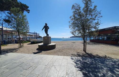 Espectacular Planta Baja con terraza y parking a 5 min de la playa - Foto 1