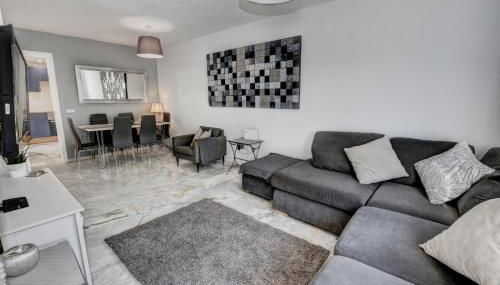 TIMON II, Luxury 3 bedroom Beachside Apartment - Foto 3