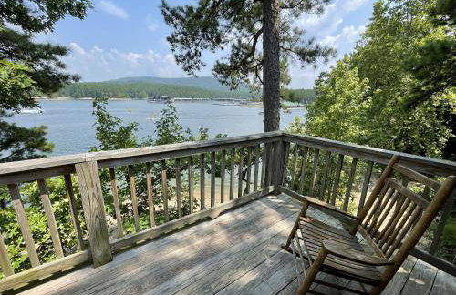 C18, Two bedroom, two bath log-sided loft Harbor North luxury loft cottage with hot tub cottage - Foto 5