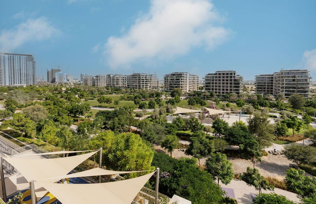 Luxurious Dubai Hills with balcony park view - Photo 31