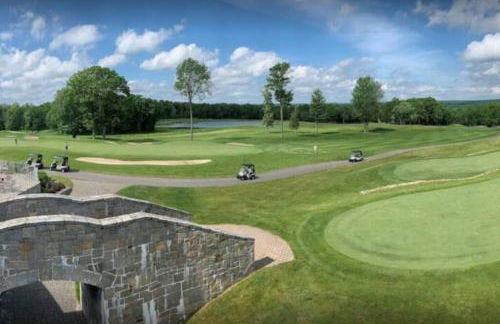 NatureGlow Residence Stylish Contemporary Home - Foto 39