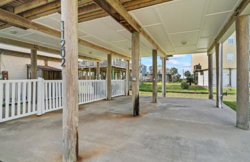 Seaside Sunrise: A Peaceful Escape by the Ocean - Photo 28