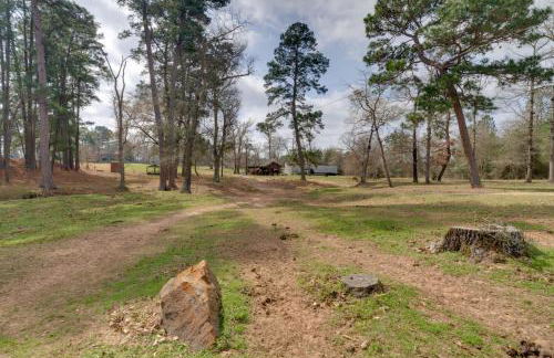Tranquil Plantersville Cabin Farm Animals On-Site - Foto 31
