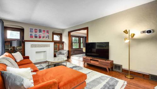 RocknRoll Crib 8 Min Cle Clinic Near Downtown - Foto 4