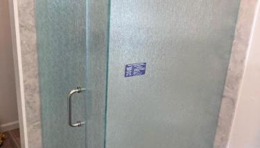 San Leandro Studio - Foto 3, Shower