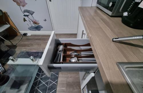 * Well equipped apartment for a relaxing cosy and luxurious fun stay + Free Parking + Free Fast WiFi * - Foto 11