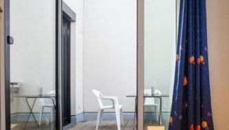 Beautiful room with balcony direction to Messe - Foto 3