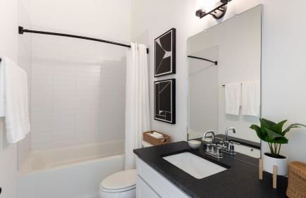 New Build Sleeps 12 2 Condos Modern Design Near Downtown Nashville - Photo 18