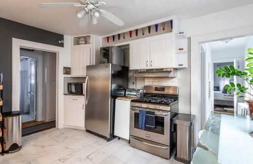 Sunshine Room by harbor downtown beach I-95&Train - Foto 2