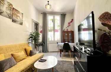 Magnifique T3 au Centre Ville - Immeuble particulier - Photo 1