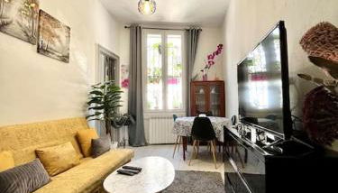 Magnifique T3 au Centre Ville - Immeuble particulier - Foto 1