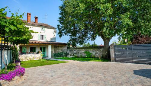 Adorable Holiday Home With Pool and Terrace - Foto 5, Garden, Garden view