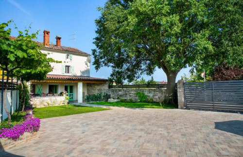 Adorable Holiday Home With Pool and Terrace - Foto 5