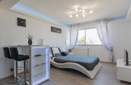 SweetHome Dijon - Black & White - Foto 2