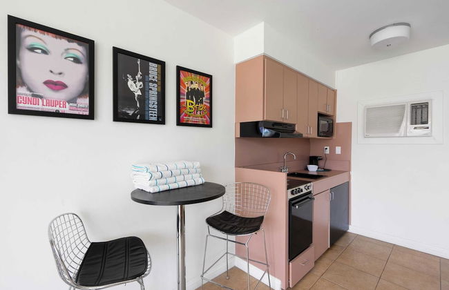 The Monkey Tree Hotel Buyout by Avantstay Entire Hotel Buyout! Funky Rooms w/ Modern Amenities! - Foto 23