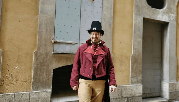 Insólita visita guiada por el casco antiguo de Niza de la mano de un verdugo del siglo XIX - Foto 3