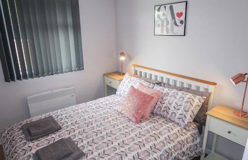 Riverside Chalet in heart of Lampeter, West Wales - Foto 28