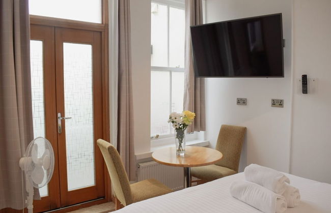 Osborne Apartments - Photo 6