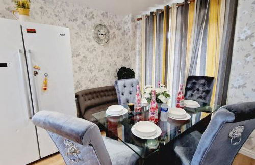 Modern Home near London ensuite room, 3 toilets - Foto 54