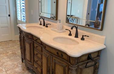 Flagler Beach Ocean Front Villa w/ Lg. In ground Pool-5-6Br/4Bth& attached apt - Photo 17