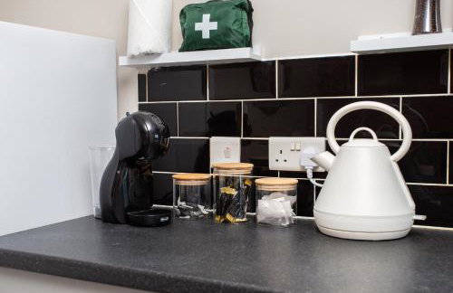 Vacant Nest Cleveland Close Central Parking - Photo 34