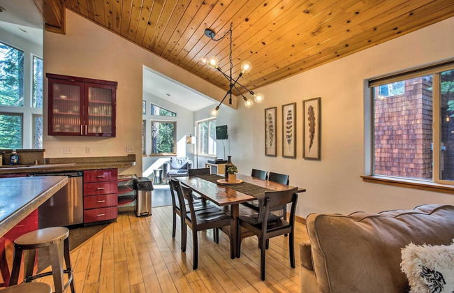 Moosetrack by Avantstay Cozy Cabin In The Of Tahoe Donner w/ Hot Tub - Foto 7