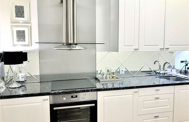 MONDRIAN Luxury Suites & Apartments Old Town Market Square - Photo 66