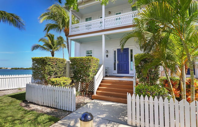 Waterfront Luxury Villa With Sunset Views And Boat Slip 3 Bedroom Villa by RedAwning - Foto 33