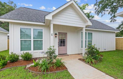 New Champion Cottage - 2BR Retreat Near Sportsplex - Foto 38