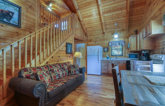 Creek Heaven - 2 Bedrooms, 2 Baths, Sleeps 6 Cabin by RedAwning - Foto 8