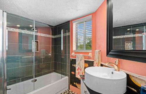 Barbies Dream House kayaks,paddleboard,fenced yard - Foto 14