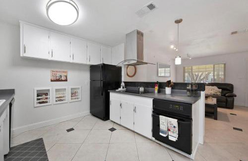 Arden Calexpo HotTub Pool Firepit BBQ NoPetFee - Foto 18